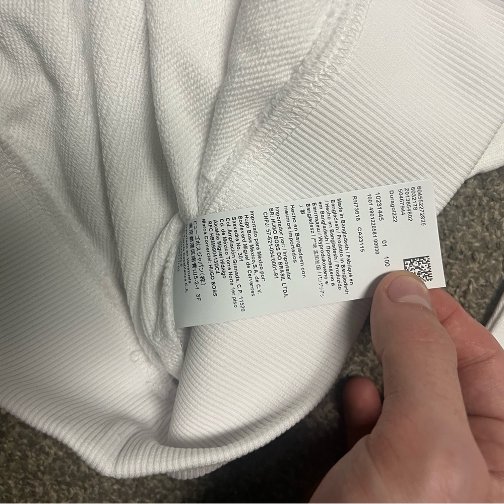 HUGO Men’s Big Square Logo Crewneck Sweatshirt - Picture 8 of 8